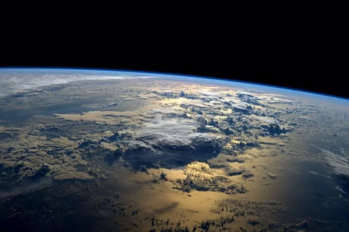 AI Weather Predictions Raise Alarm Over Increased Accuracy and Potential Risks