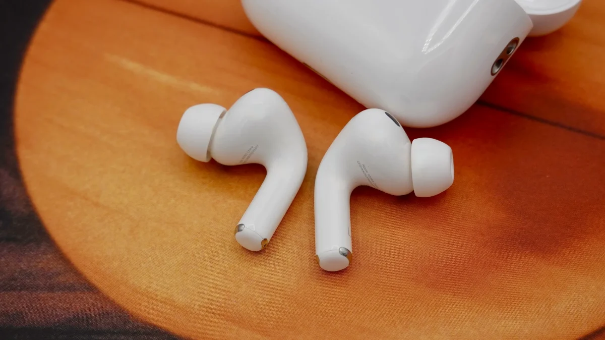 AirPods Pro 3: Users report mixed experiences on fit and comfort after four months