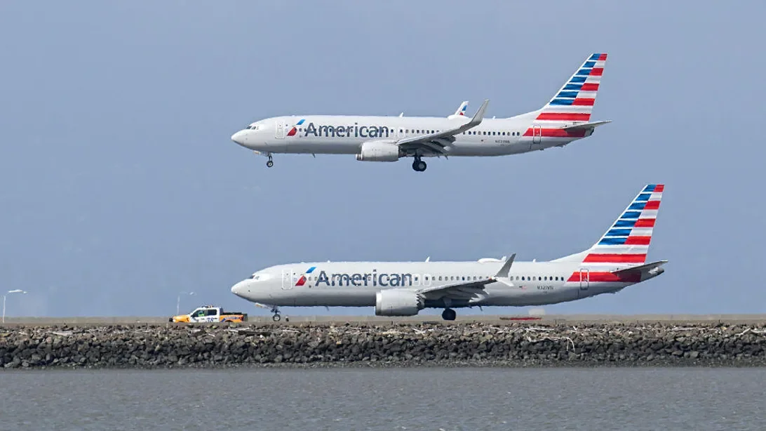 American Airlines boosts in-flight connectivity with Starlink's satellite Wi-Fi service