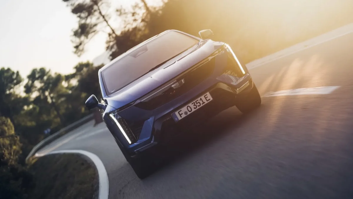 American Electric SUV Offers Luxury at $10K Savings Over BMW iX3