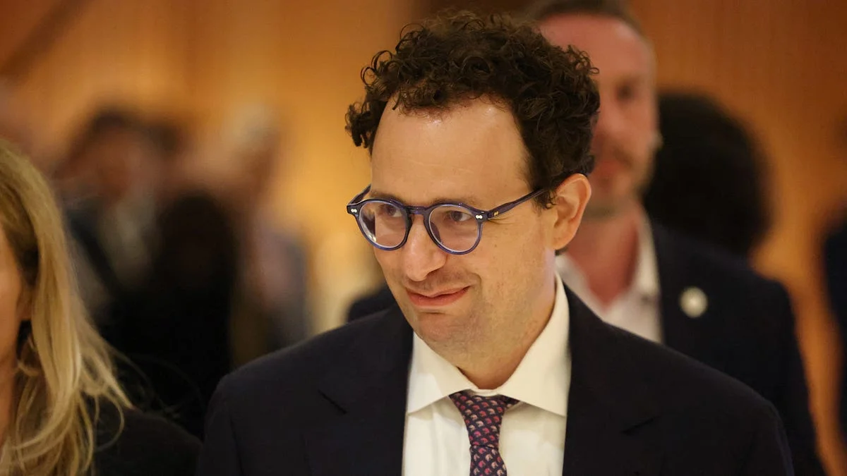 Anthropic's $400M Acquisition Boosts AI Capabilities Amid Growing Industry Competition