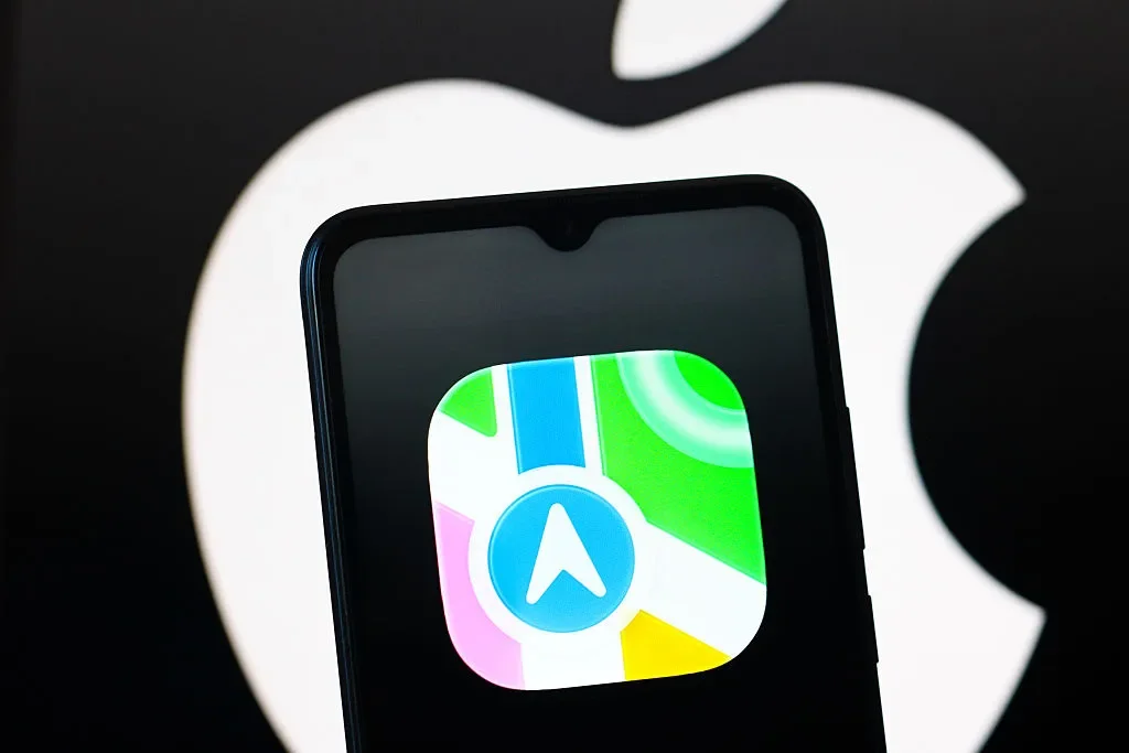 Apple Maps introduces ads, reshaping local business visibility and competition strategies