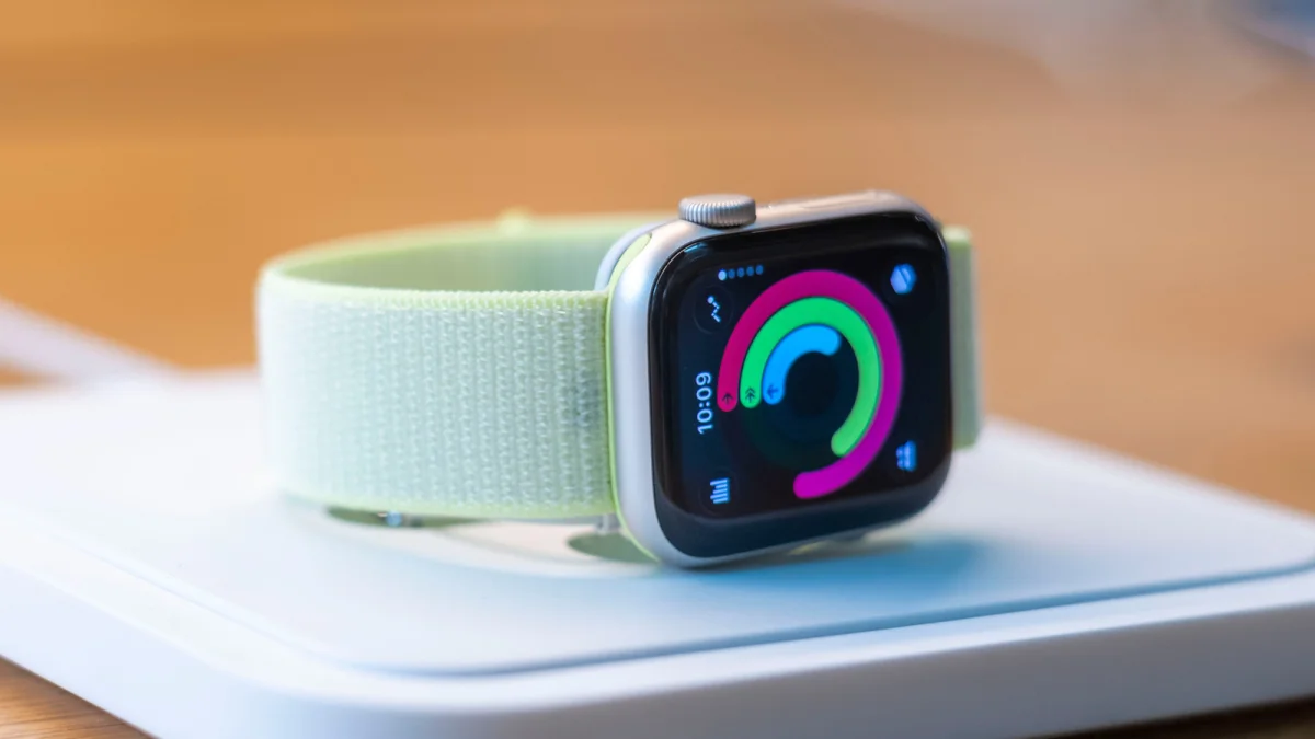 Apple Watch users can now securely store car keys, enhancing convenience and security