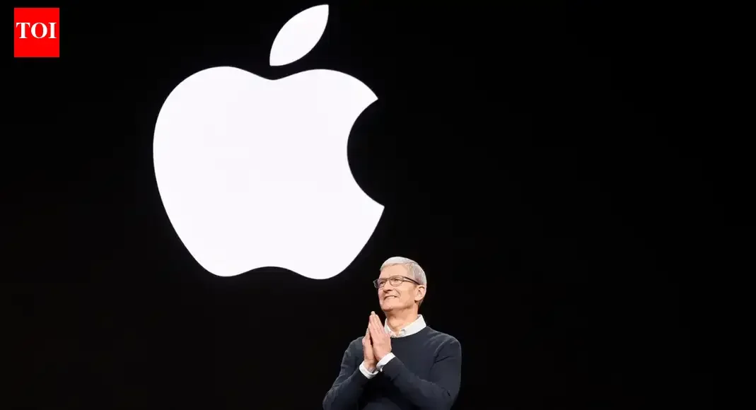 Apple's CEO Transition Sparks Speculation Among Investors and Tech Analysts