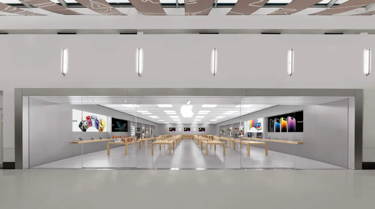 Apple's Closure of Three U.S. Stores Sparks Concerns Among Local Retailers