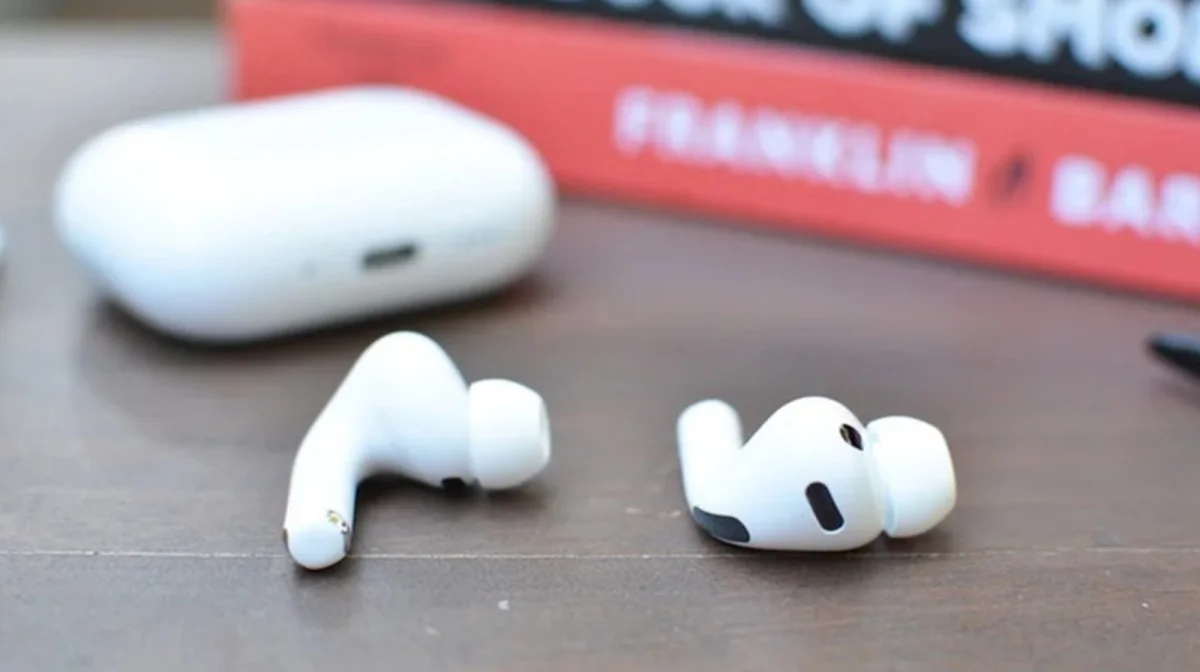Apple's New AirPods with Cameras Spark Privacy Concerns Among Users