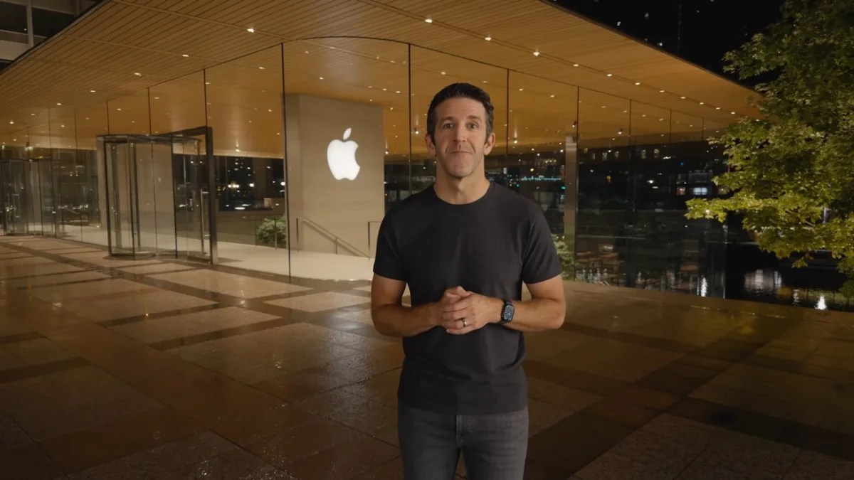 Apple's New CEO Faces Challenge of Balancing Innovation with Stability