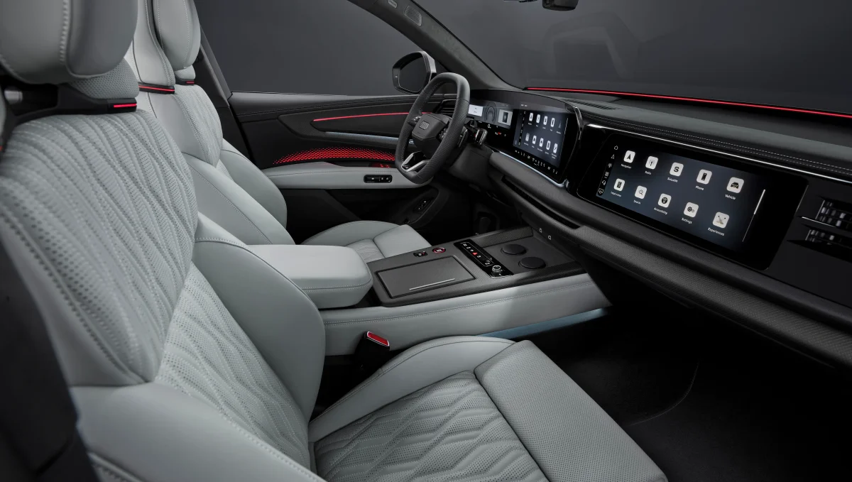 Audi Q9's tech advances challenge Lincoln Navigator dominance in luxury SUV market