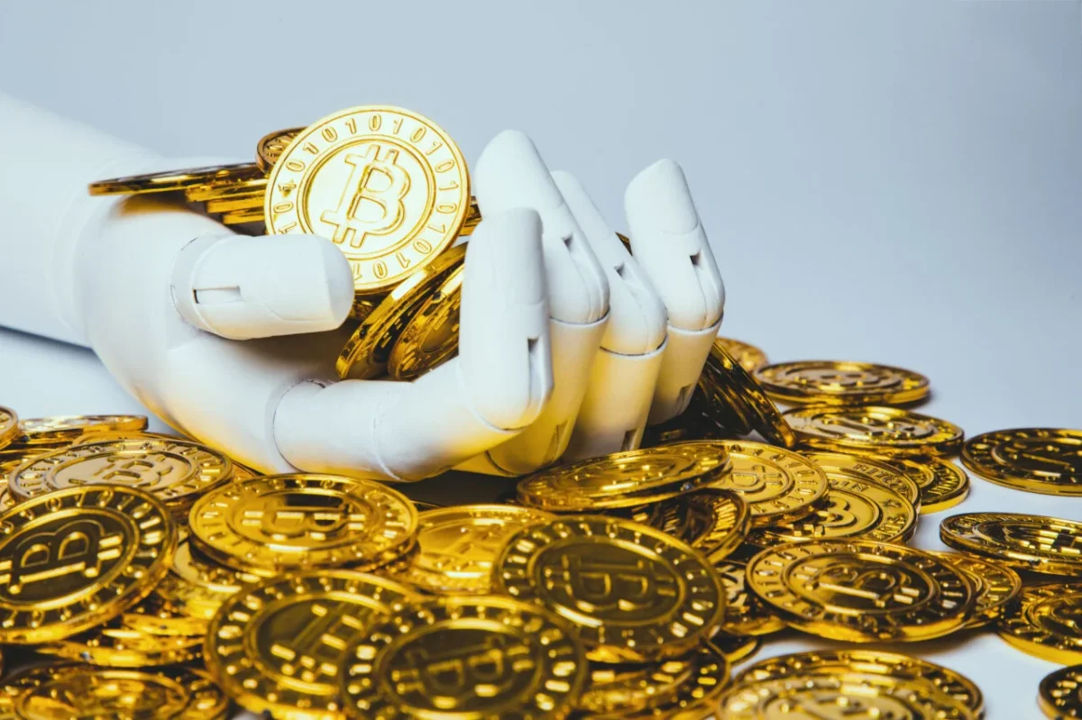 Bitcoin Reaches New Low, Sparking Concerns Over Market Stability Ahead of 2024 Election