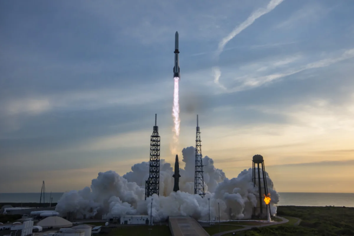 Blue Origin explores outside investment options, signaling potential growth shift for space venture