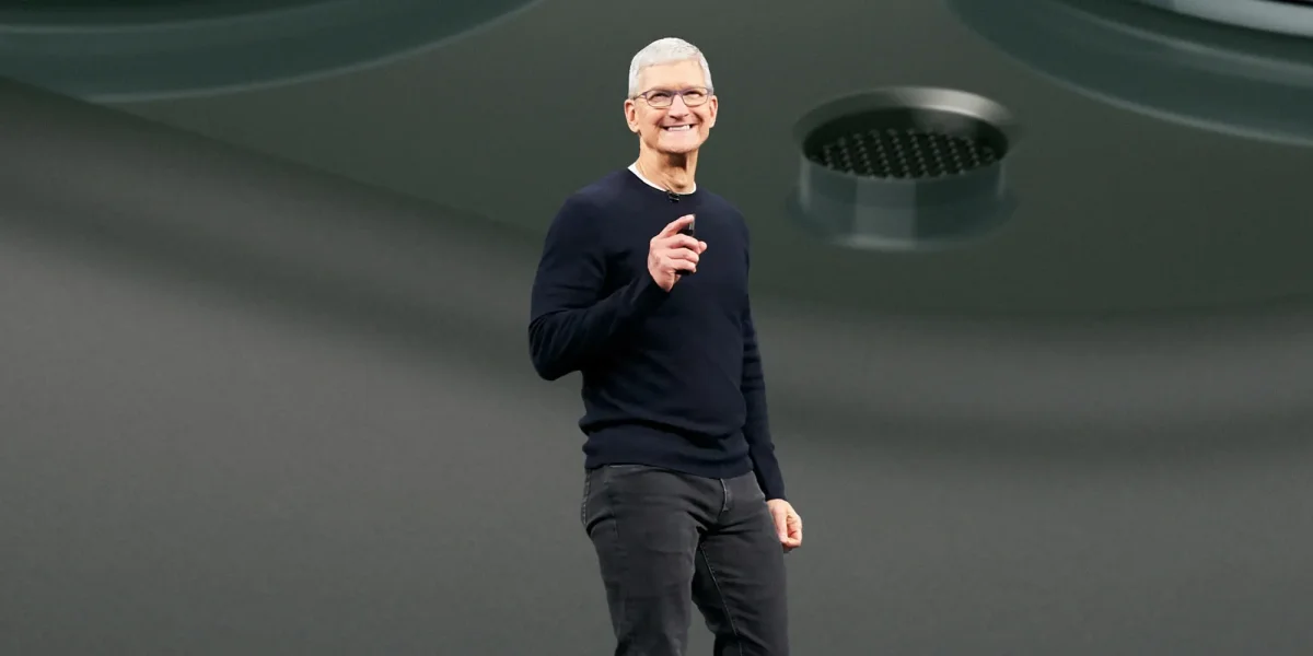Business Leaders Brace for Trade Talks as Tim Cook Joins Trump in China Visit