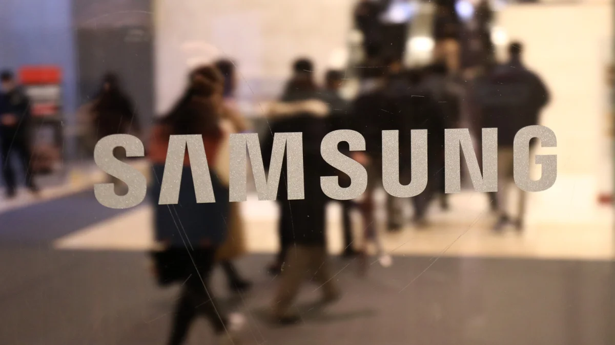 Chip workers celebrate major win as Samsung unions secure $400,000 bonuses