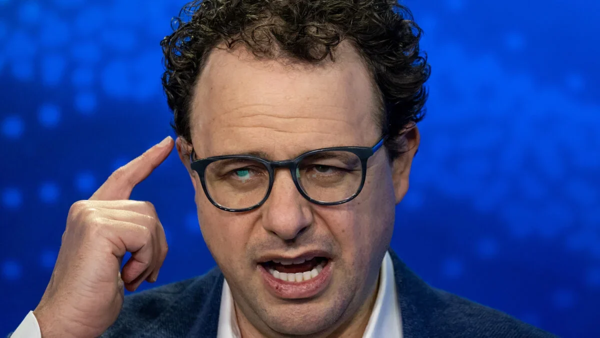 Claude's Rise to Number 2 in Apple's App Store Signals Competition for Top Spot