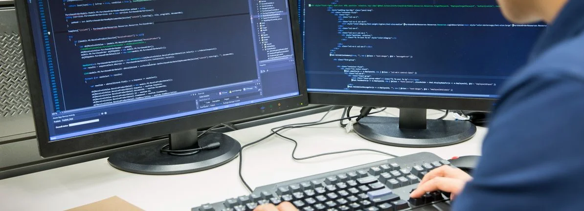 Cloudflare's $614.51M Revenue Boosts AI Growth Prospects Amid Rising Competition