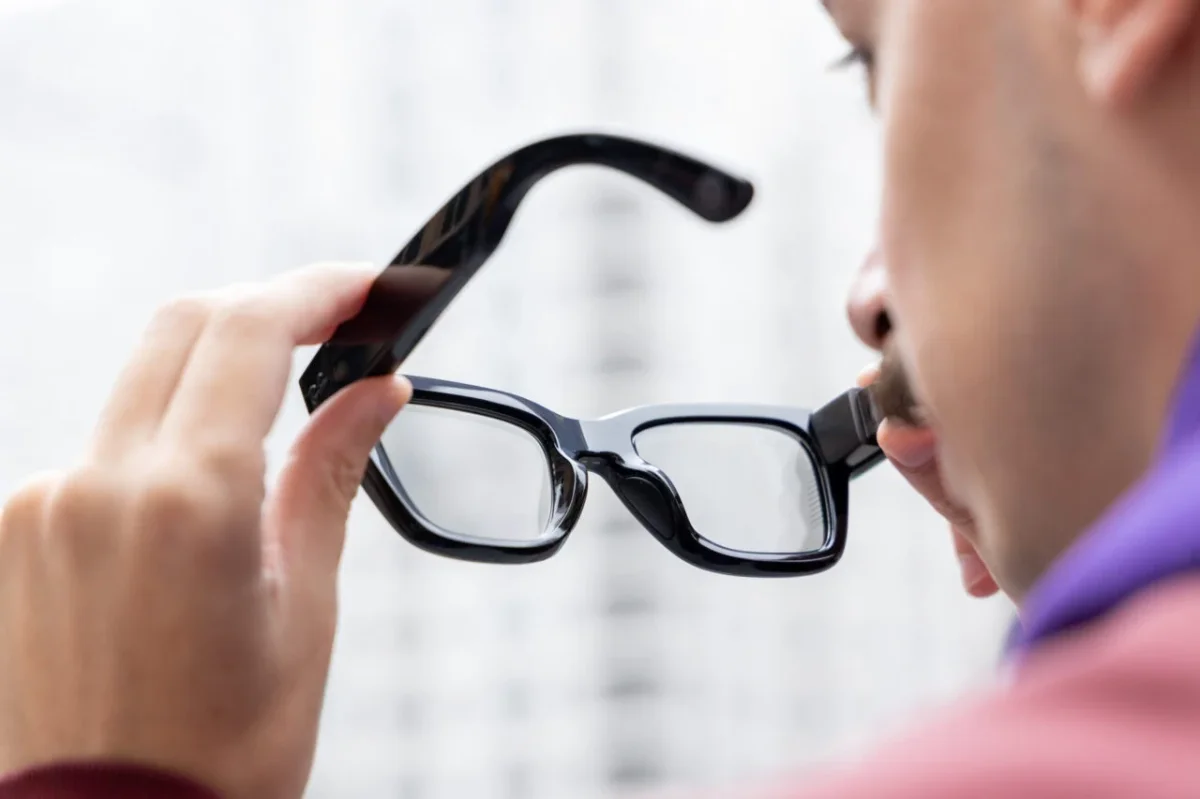 Concerns Grow as Meta's Smart Glasses Facial Recognition Faces Backlash from Privacy Advocates