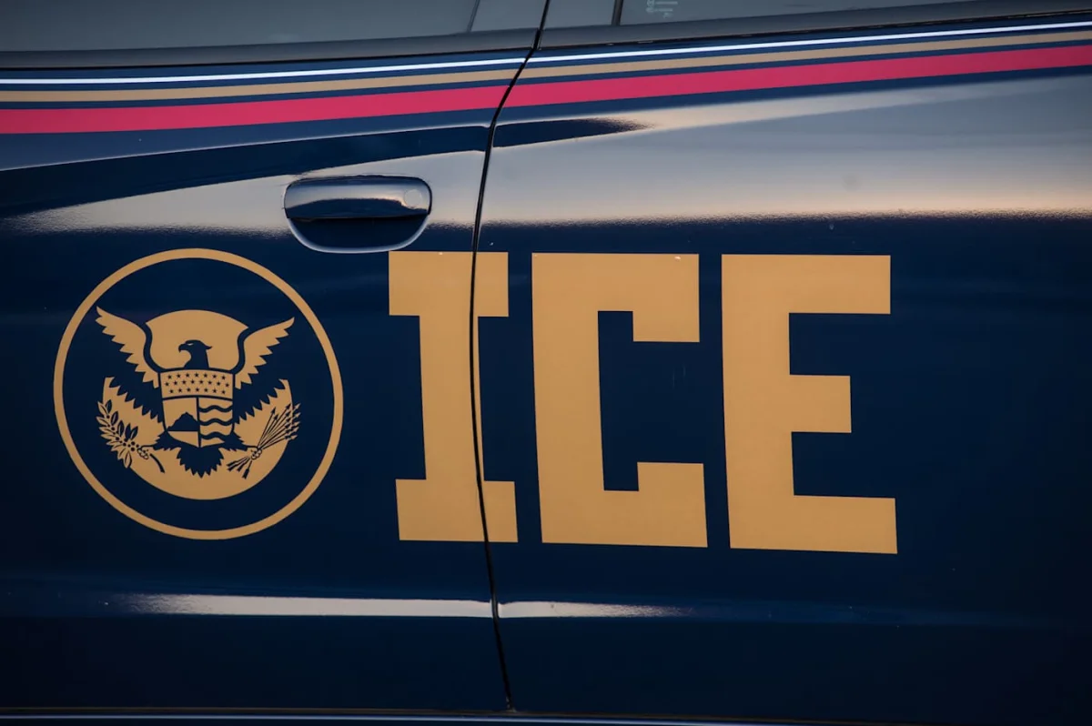 DOJ's ICE Agent App Removal Sparks Potential Investigation Amid Controversy