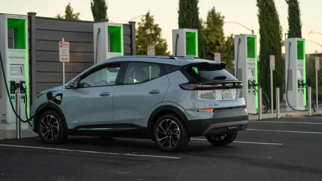 Electrify America Enhances User Experience with Direct Card Payments for Charging