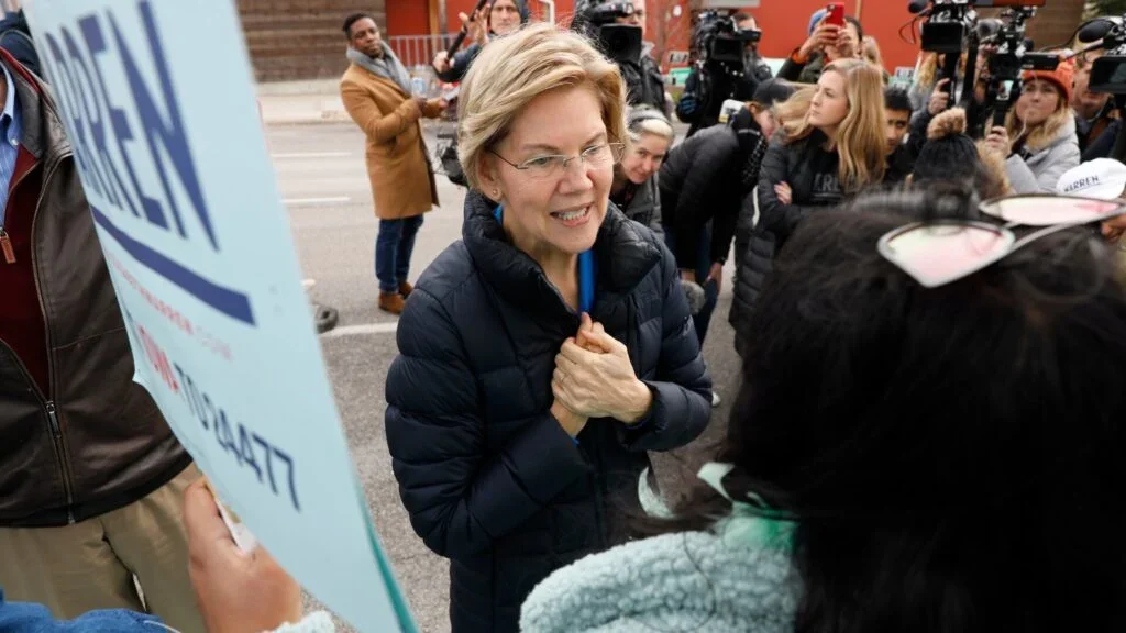 Elizabeth Warren Embraces AI Technology, Setting Stage for Future Policies