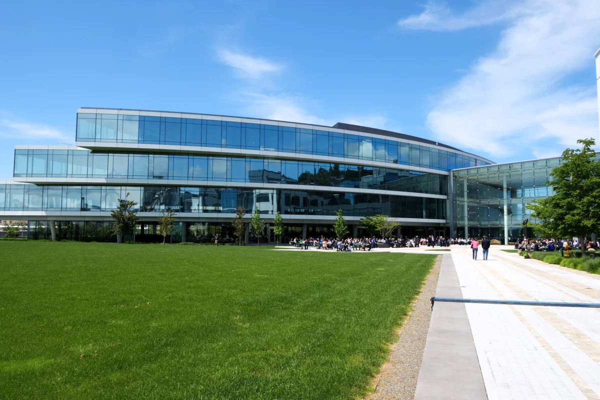 Expedia's Bold AI Strategy Promises to Transform Travel Experiences for Millions