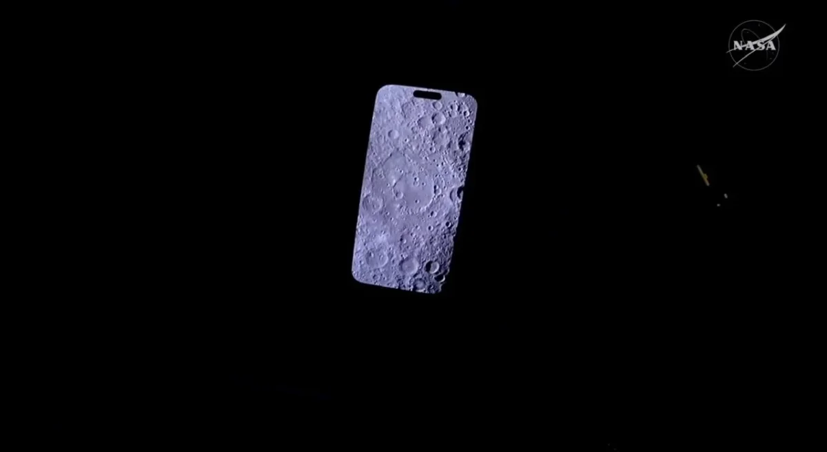 Expert Reveals Unique Technique Behind Stunning iPhone Moon Photography