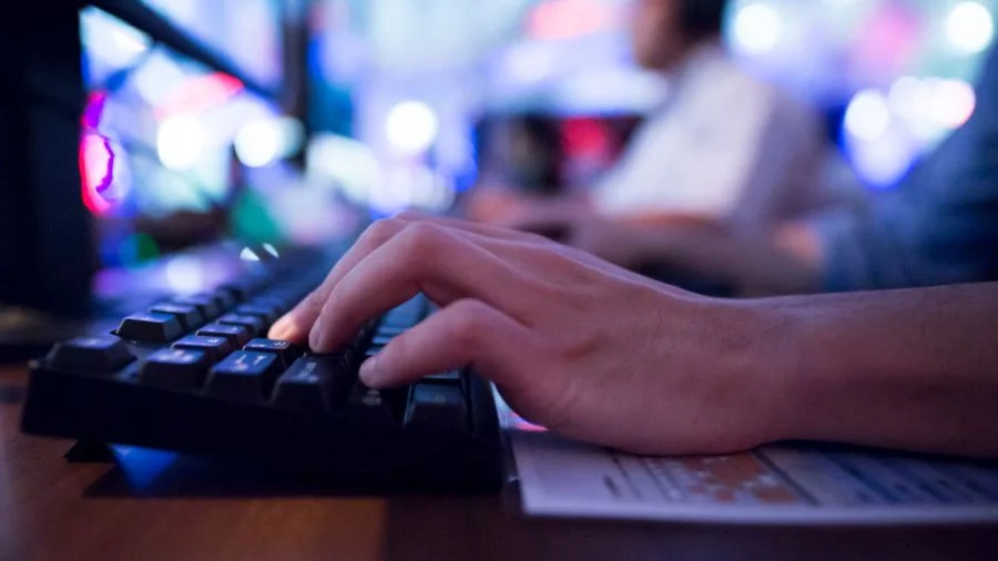 Experts warn of rising threats as AI-driven cyberattacks escalate now