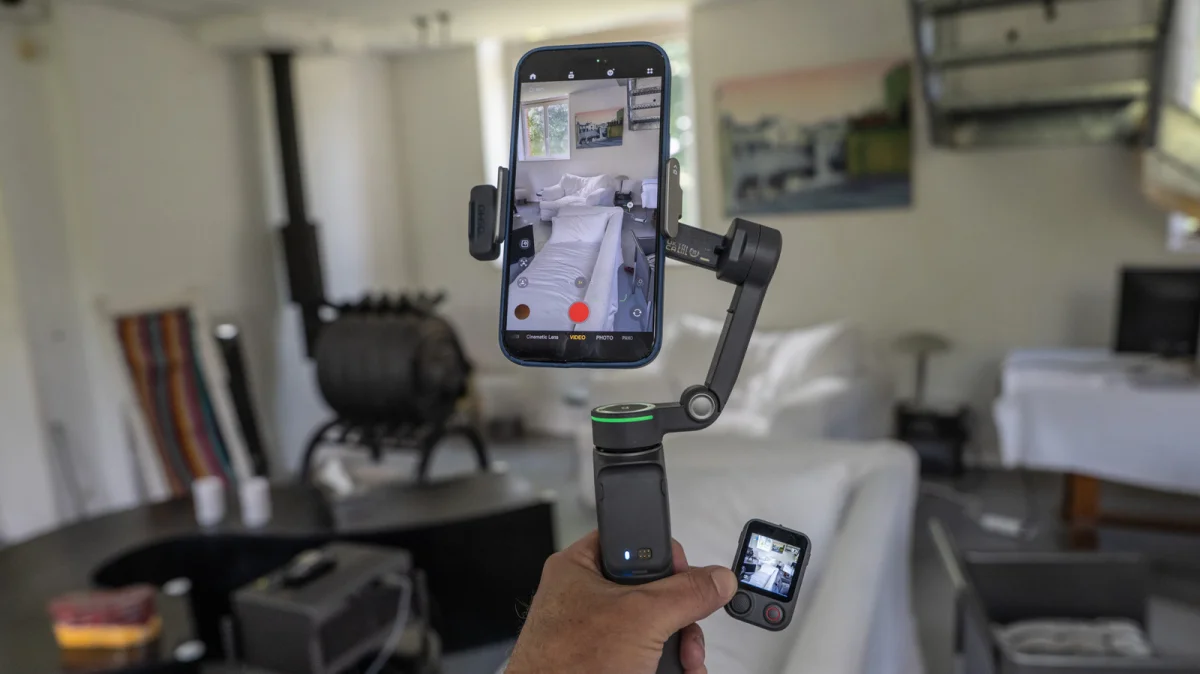 Filmmakers gain flexibility with DJI's Osmo Mobile 8P featuring detachable screen remote
