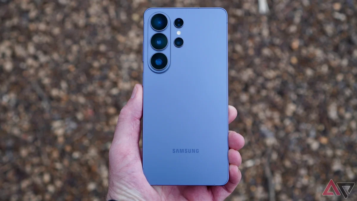 Galaxy S26 users face unexpected restarts: What you need to know now