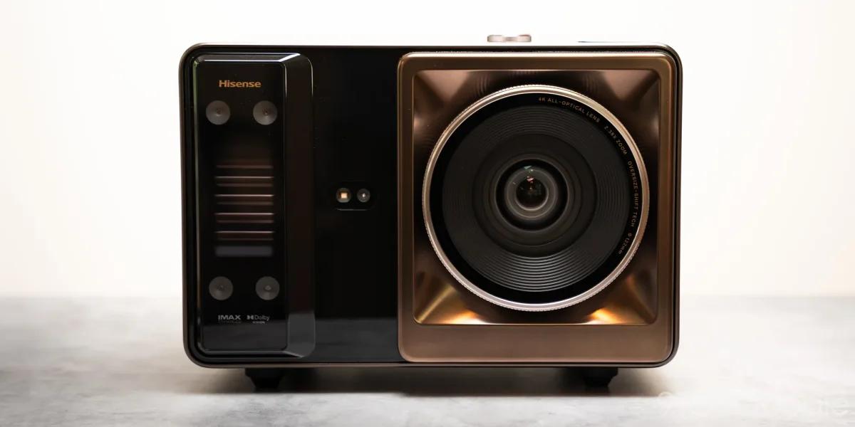 Hisense XR10 empowers users with versatile placement options and robust performance