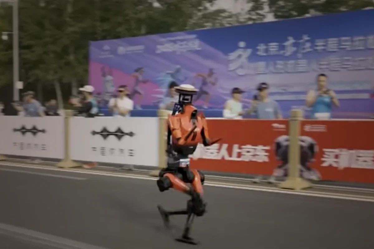 Humanoid Robot Shatters Half Marathon Record, Outpaces Human Competitors