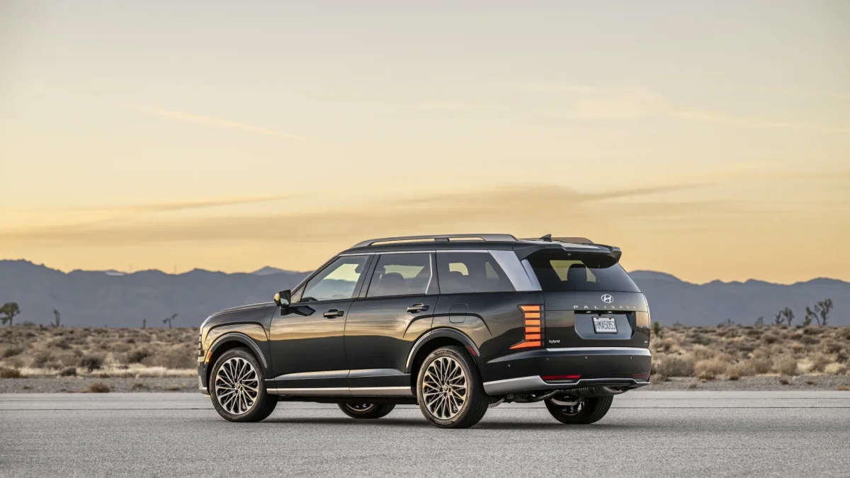 Hyundai's New SUV Redefines Luxury, Challenging Lexus with Premium Features