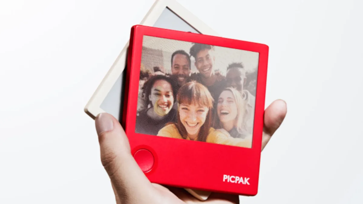 Innovative e-ink display promises year-long battery life, inviting backers to join project