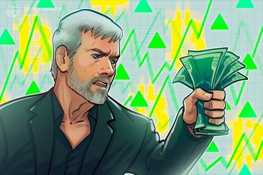 Investors on edge as Strategy pauses Bitcoin purchases before crucial earnings reveal