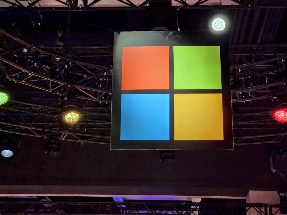 Investors React to Microsoft's $357 Billion Decline Amidst Strong Earnings Report