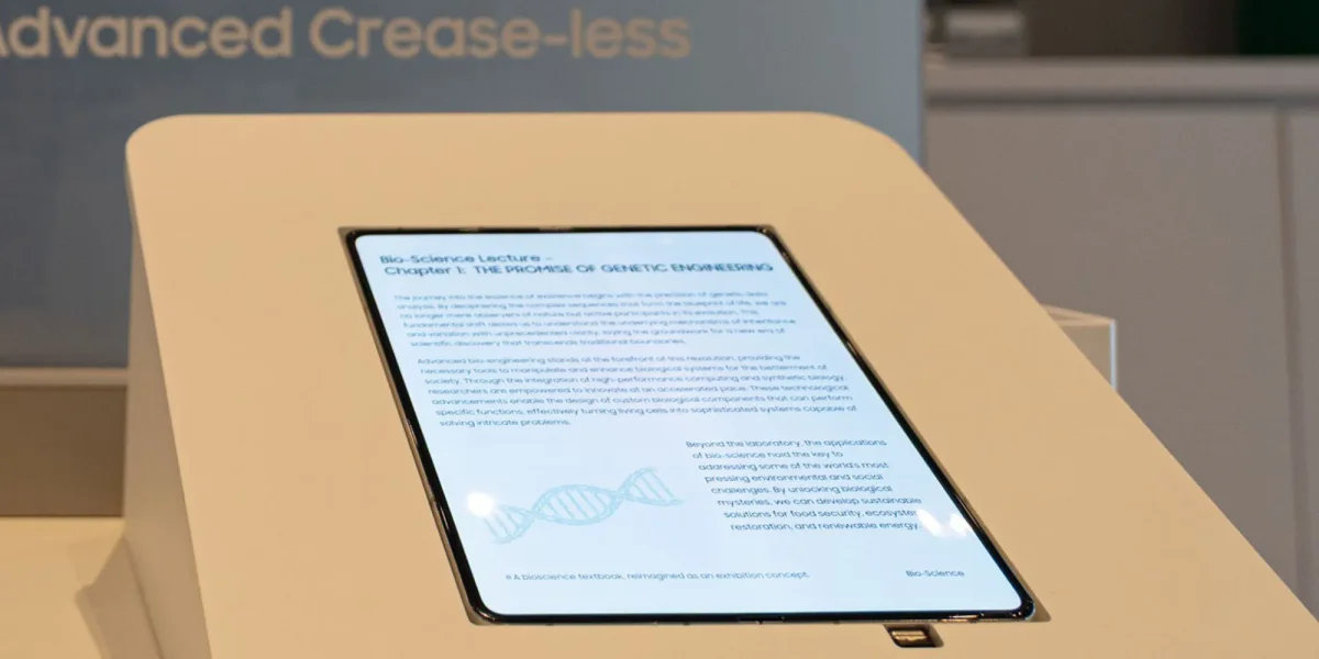 iPhone Fold's stunning display sets new standards for foldable technology competition