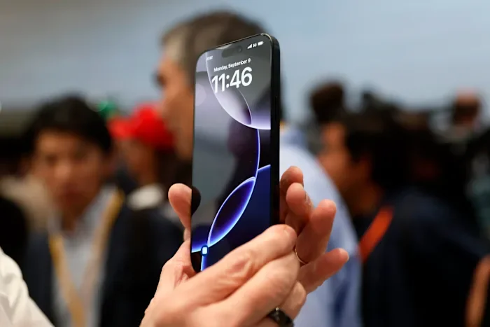 iPhone's Role in U.S. Fertility Drop Revealed: Affects Millions of Families