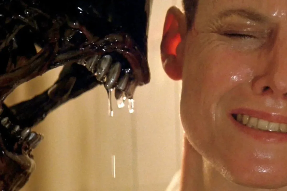 James Cameron Critiques 'Alien 3' Opening, Sparking Debate Among Fans