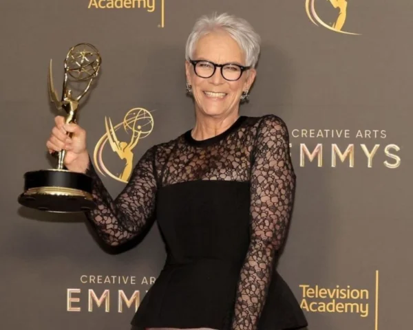 Jamie Lee Curtis Highlights Dangers of AI in Grief Support for Emotional Well-Being