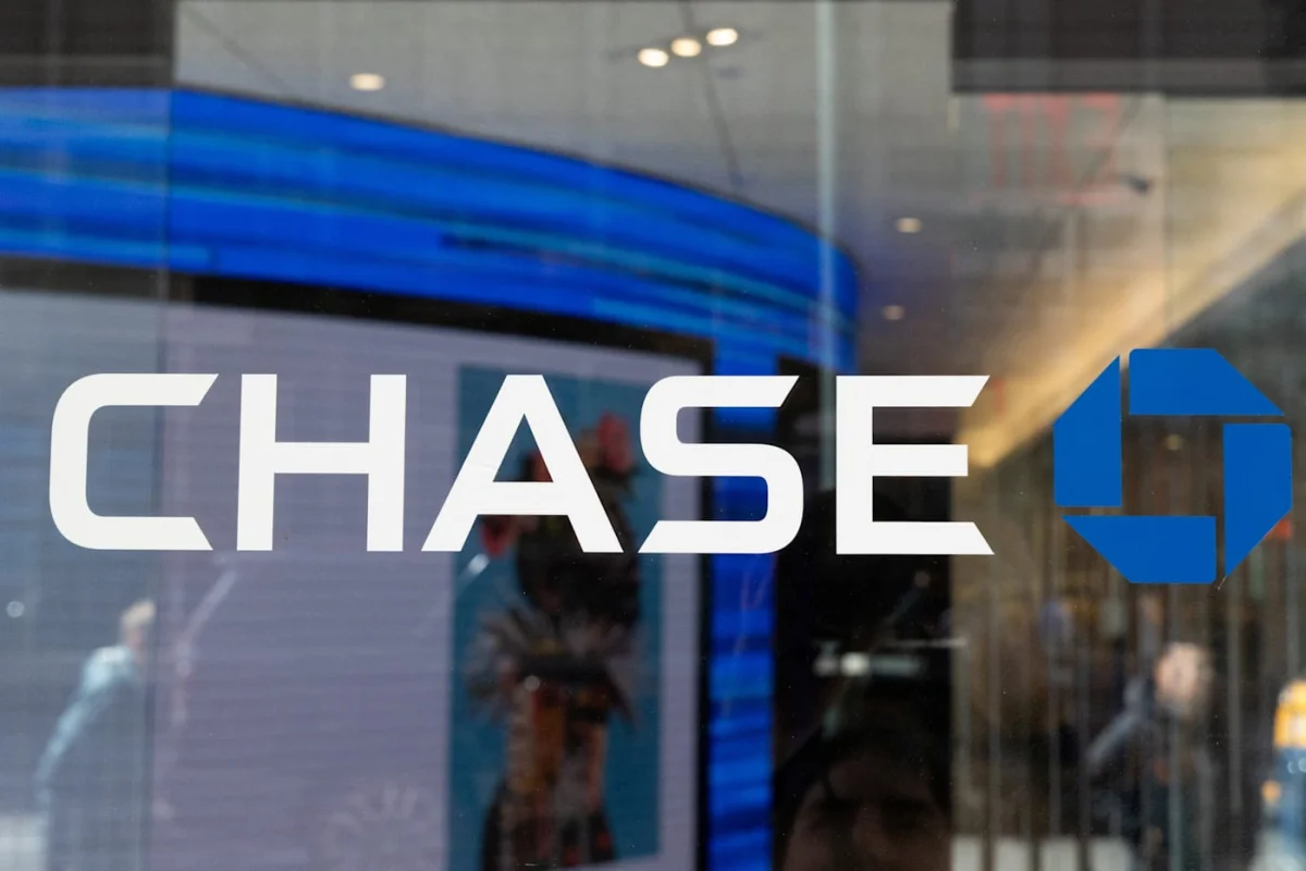 JPMorgan Chase's takeover of Apple Card signals a shift in digital payment strategies
