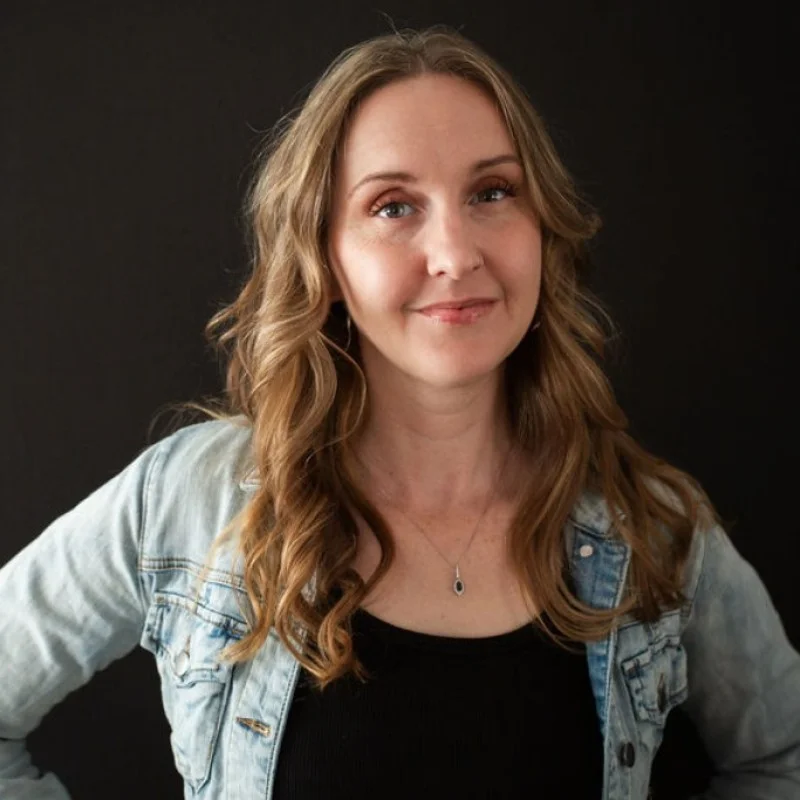 Leadership Shakeup: Amazon's PR Chief Moves to Bastion Amid Accolade Changes