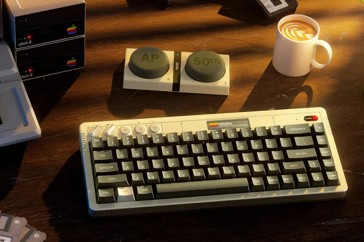 Luxury 8BitDo Keyboard Offers Unique Celebration of Apple's 50-Year Legacy