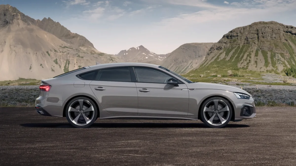 Luxury German Sedan Offers Prius Price Tag: A New Era for Affordable Elegance