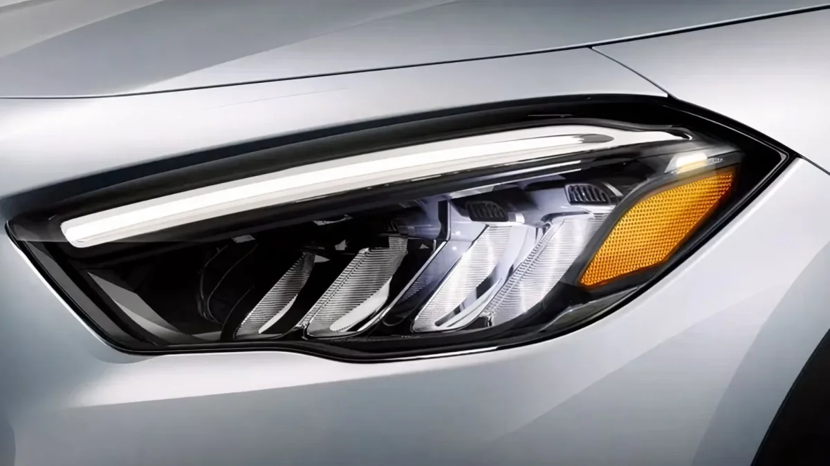 Luxury SUV from Germany sets new fuel economy standard, challenging competitors