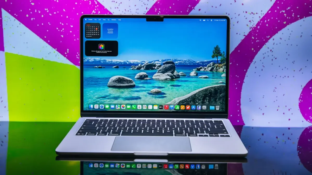 M5 MacBook Air's price drop under $950 signals strong competition for rivals
