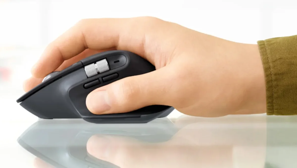 Mac users face unexpected Logitech mouse issues, prompting urgent manual fixes