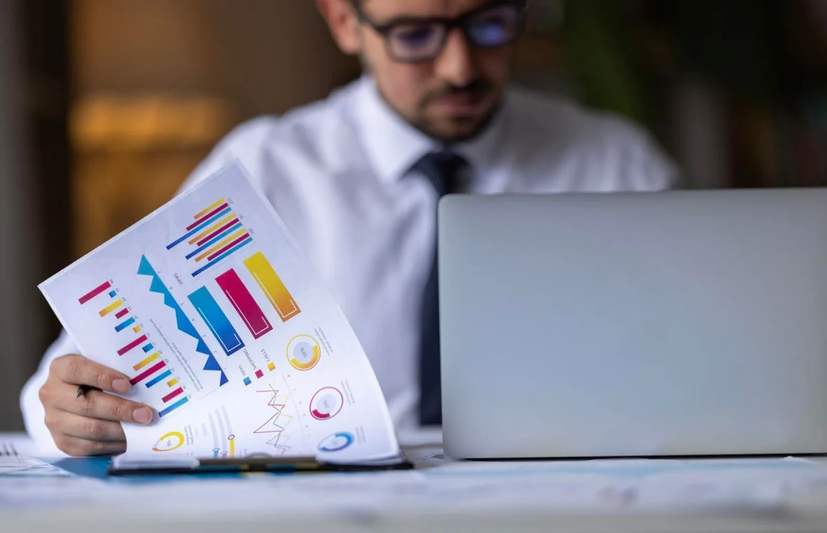 Managers Slash Report Writing Time by 50% with AI Tools like ChatGPT and Copilot