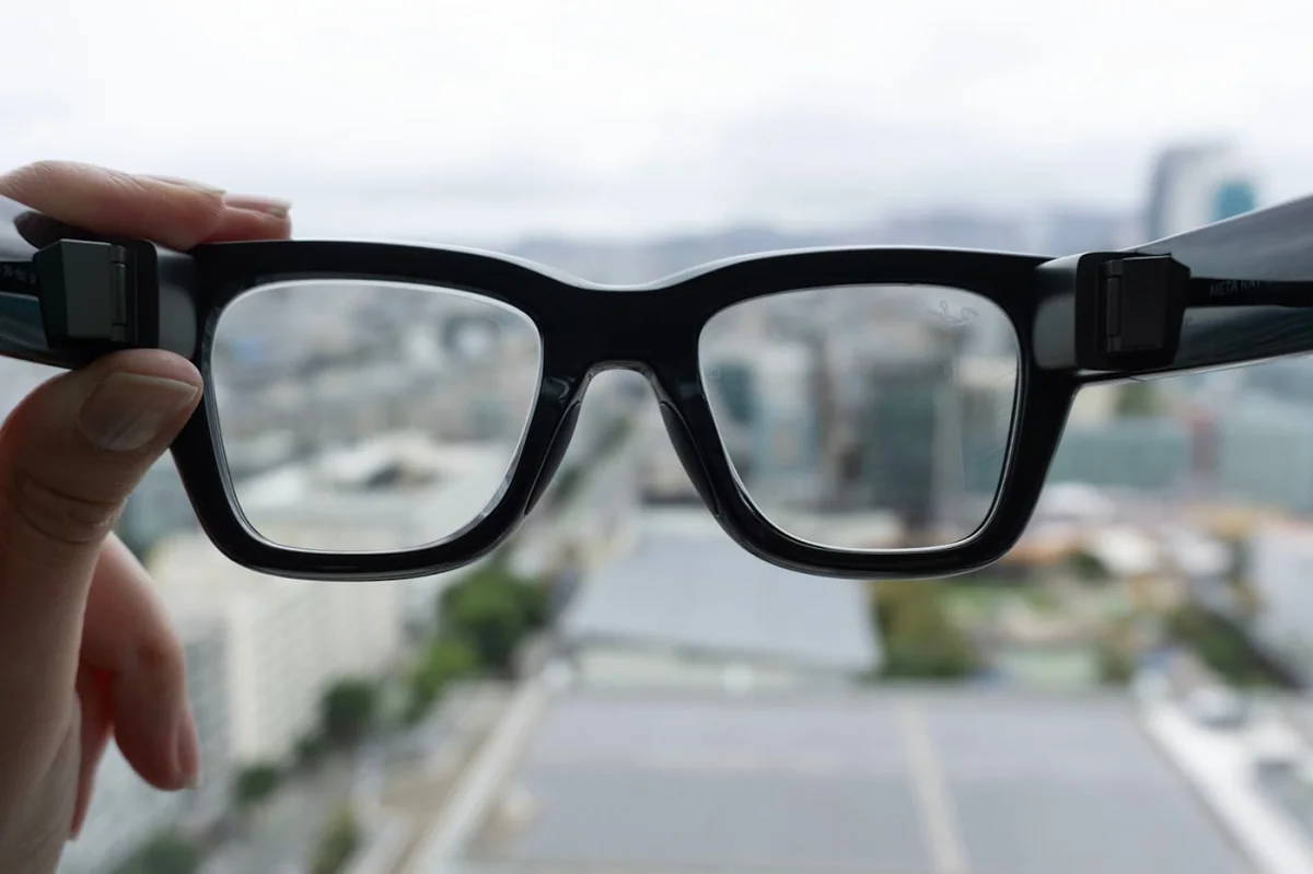 Meta Ray-Ban Display glasses revolutionize texting, enhancing communication through handwriting