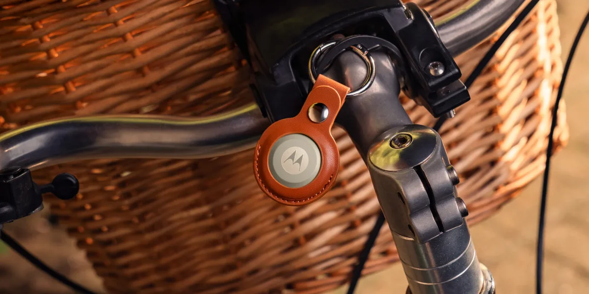 Moto Tag 2's US Launch Could Shift Market Dynamics as First-Gen Sales Stall