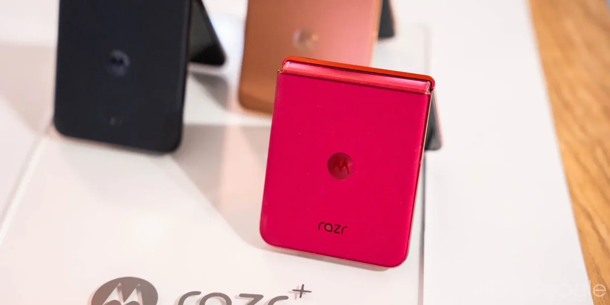 Motorola Razr+ hits $399, sparking renewed interest among smartphone enthusiasts
