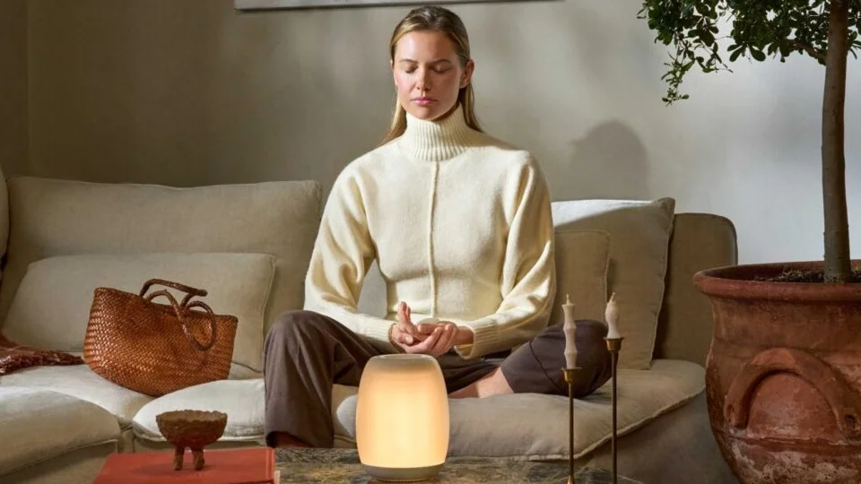 Ohm Health's New "Breathing Lamp" Aims to Transform Home Wellness Experience