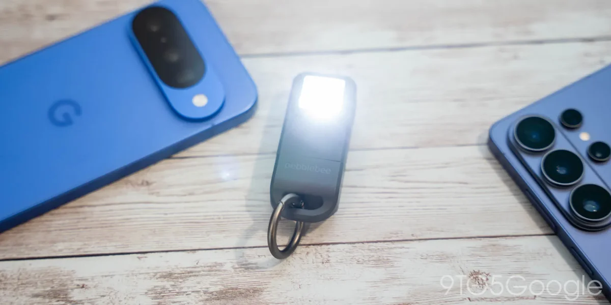 Pebblebee's Halo tracker enhances safety features with dual flashlight and siren functions